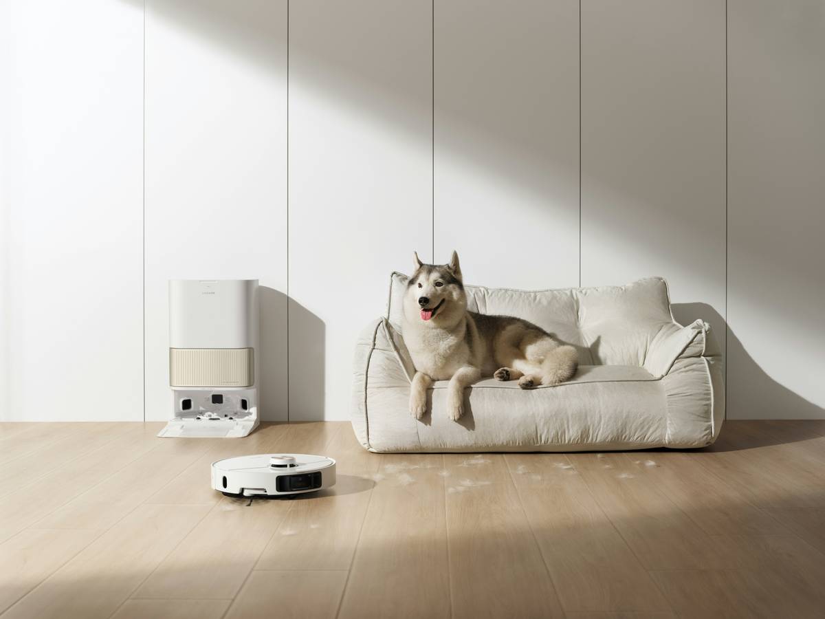 Diagram showing disconnected digital tools causing inefficiency