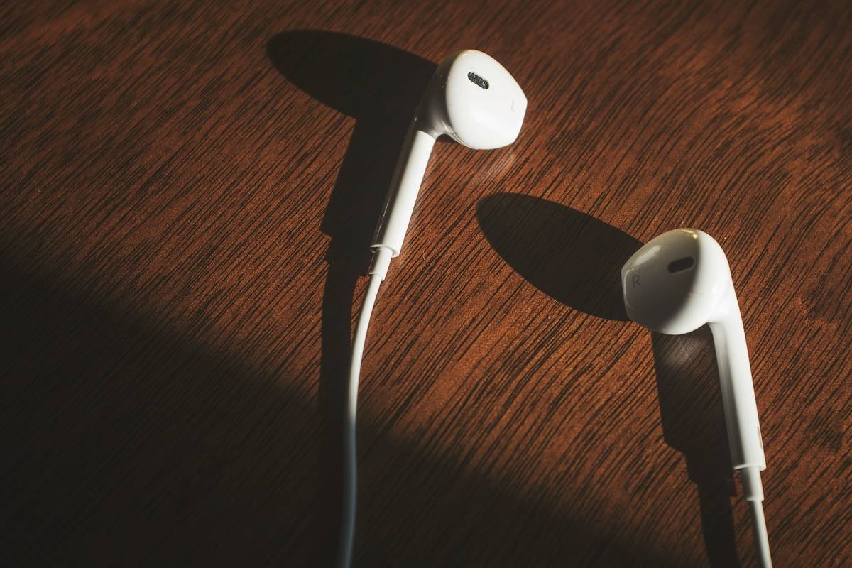 Apple Ear Buds